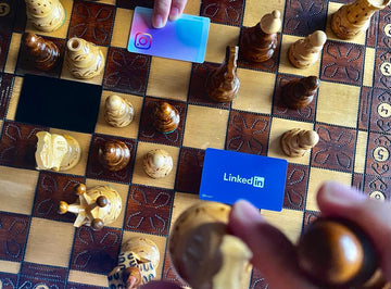 Enhancing Networking with NFC Business Cards: A Game-Changer in Professional Interaction - NFC Tagify