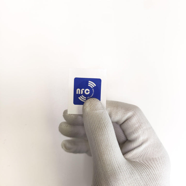 Colored NFC Label Stickers - NFC Tagify