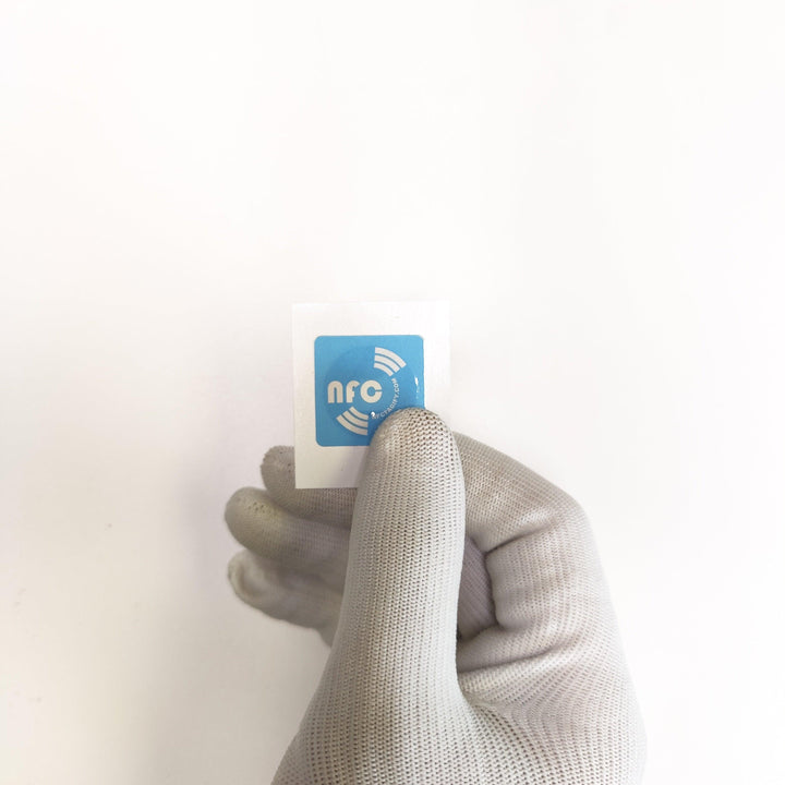 Colored NFC Label Stickers - NFC Tagify