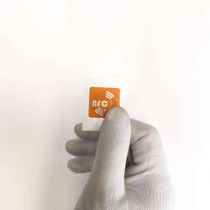 Colored NFC Label Stickers - NFC Tagify