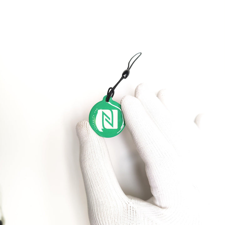 NFC Hang Tags - NFC Tagify